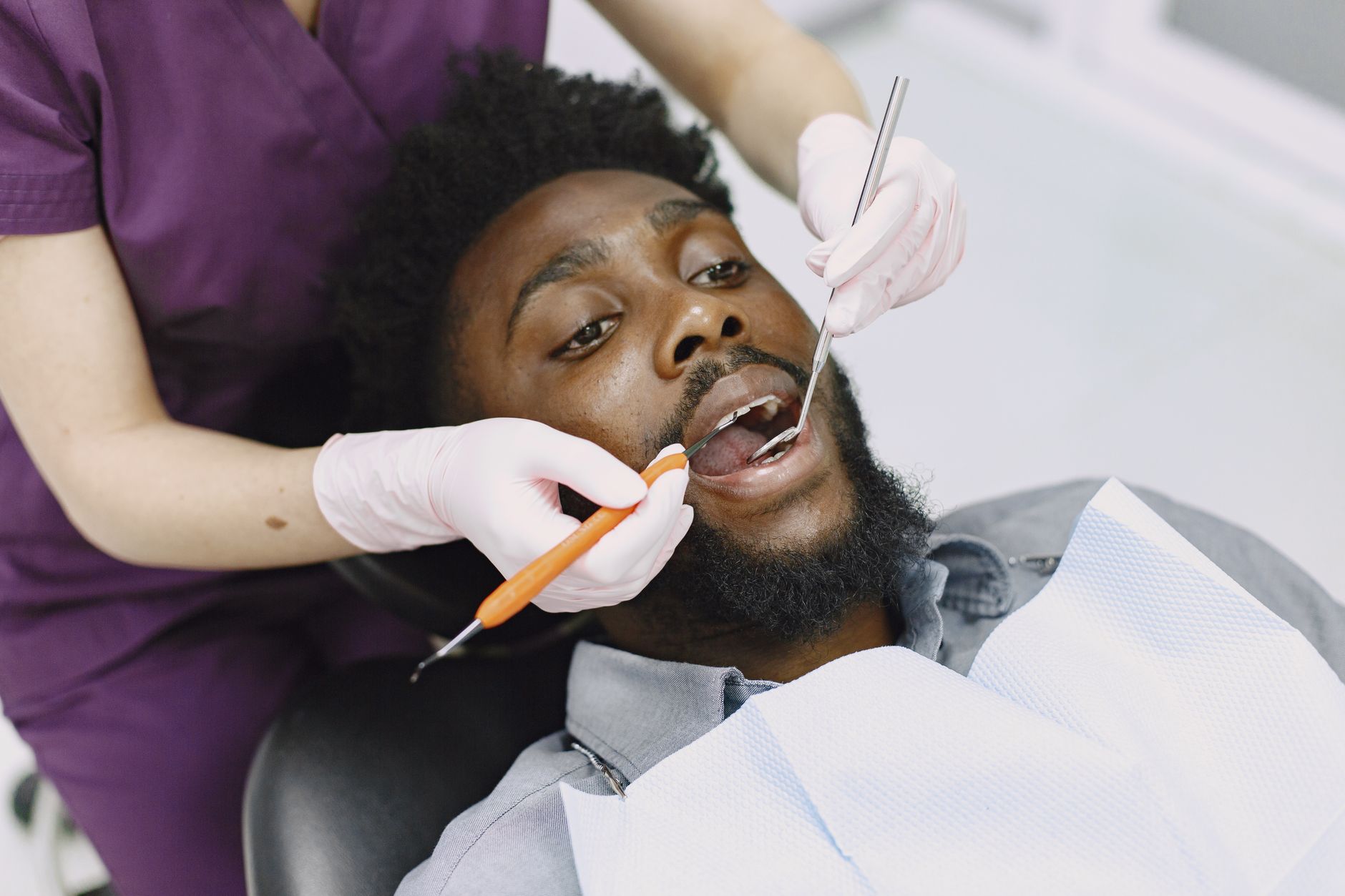What are the Benefits of Seeing a Dentist Regularly?