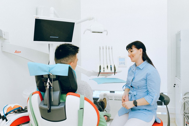 How Does Cosmetic Bonding Work for Dental Care?