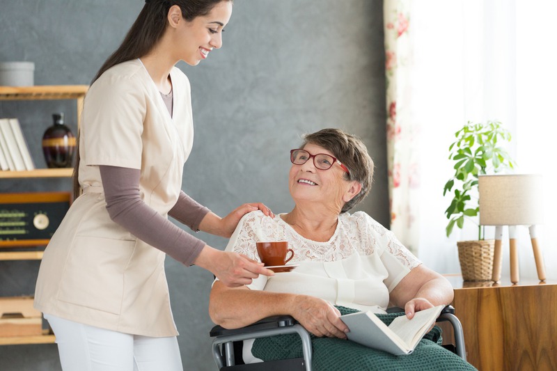 How Memory Care Services Uniquely Aid Seniors with Dementia and Alzheimer’s